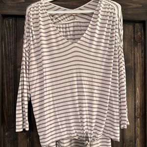 BORDEAUX White and Grey Stripe Front Tie Quarter Length Top